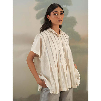 FEBo6 Ivory Box Pleated Shirt