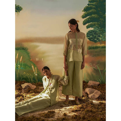 FEBo6 Wildflower Green Embroidered Top