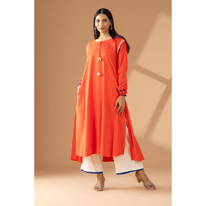 Finethreads by Hina & Nikhat Azure Grace Embroidered Slub Cotton Kurta with Pant (Set of 2)
