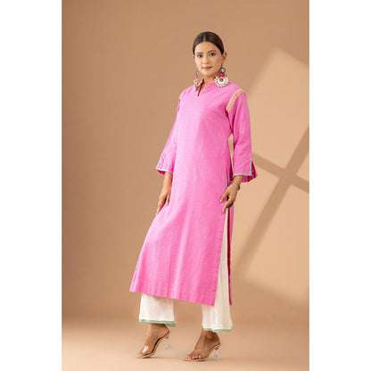 Finethreads by Hina & Nikhat Coral Grace The Embroidered Cotton Kurta and Pant (Set of 2)