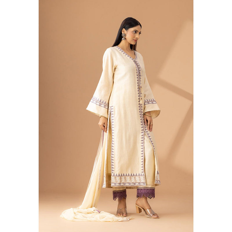 Finethreads by Hina & Nikhat Noorani Radiance Embroidered Kurta Pant with Dupatta (Set of 2)