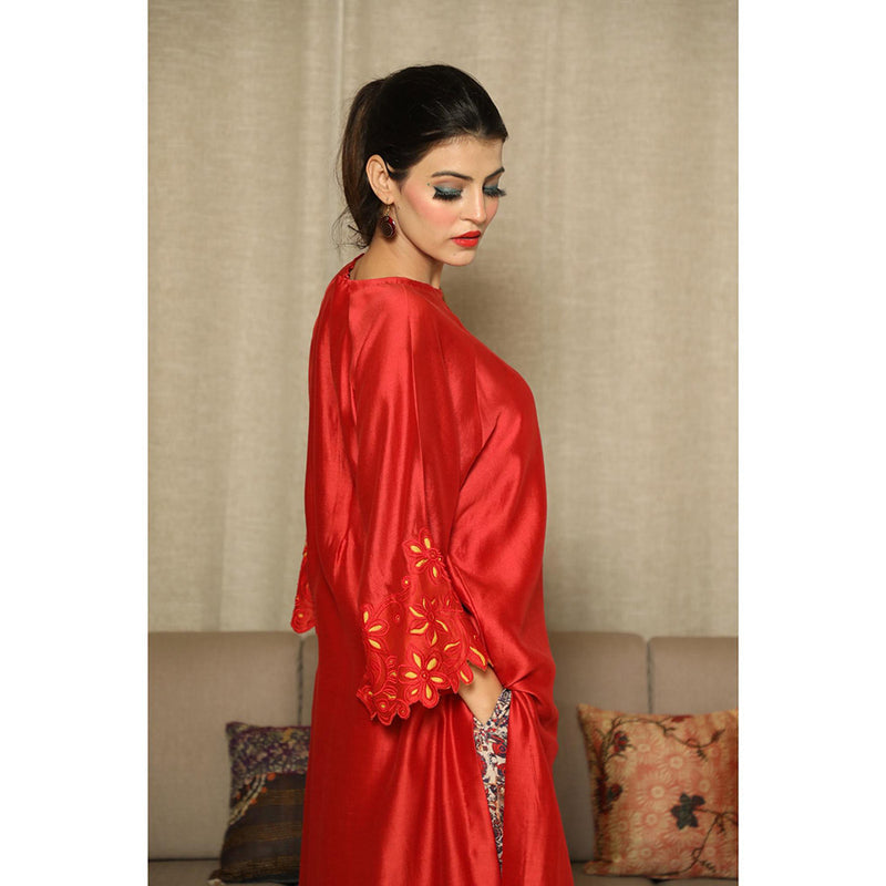 Finethreads by Hina & Nikhat Spinel Statement Daraz Embroidered Chanderi Kurta Pant (Set of 2)