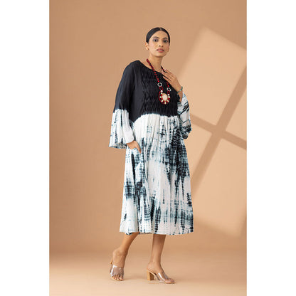 Finethreads by Hina & Nikhat Black Twilight Reverie Flared Dress