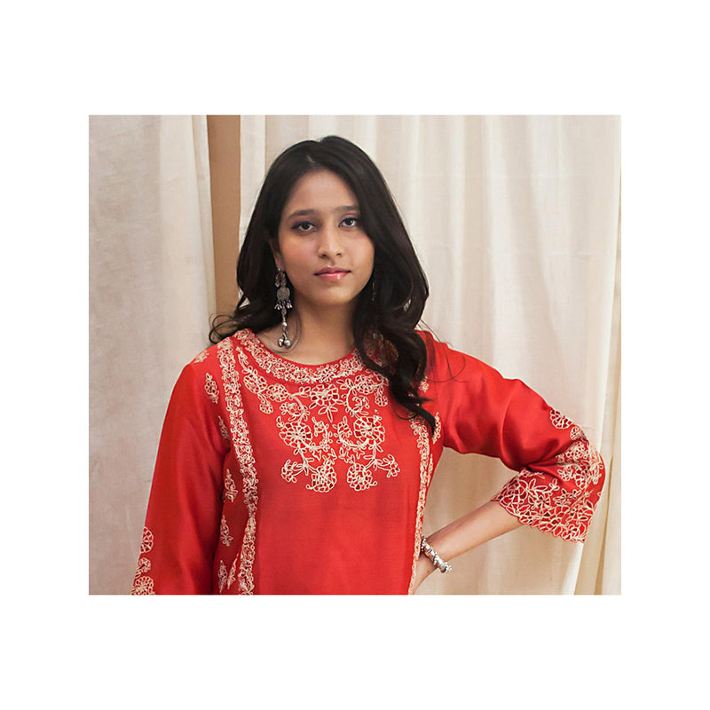 Finethreads by Hina & Nikhat Red Moghul Kurta with Slip, Palazzo and Dupatta