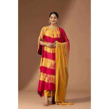 Finethreads by Hina & Nikhat Womens Tie & Dye Yellow Kurta with Pant and Dupatta