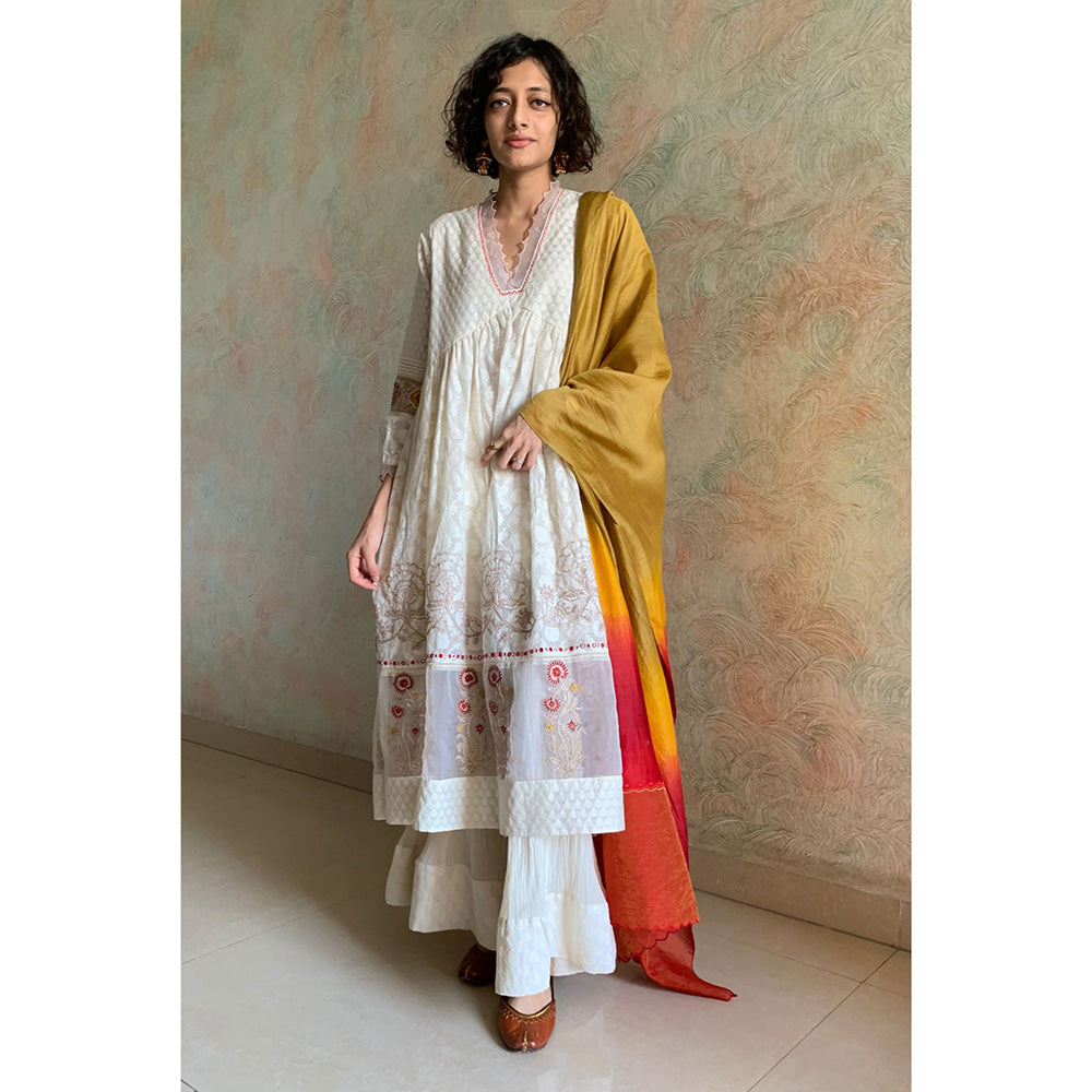 Finethreads by Hina & Nikhat Womens Embroidered White Anarkali Kurta with Palazzo and Dupatta