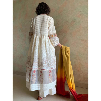 Finethreads by Hina & Nikhat Womens Embroidered White Anarkali Kurta with Palazzo and Dupatta