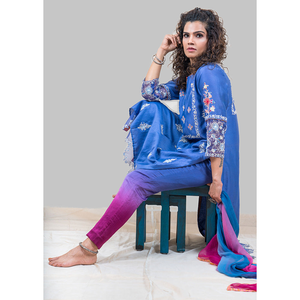 Finethreads by Hina & Nikhat Womens Embroidered Blue Kurta with Pant and Dupatta