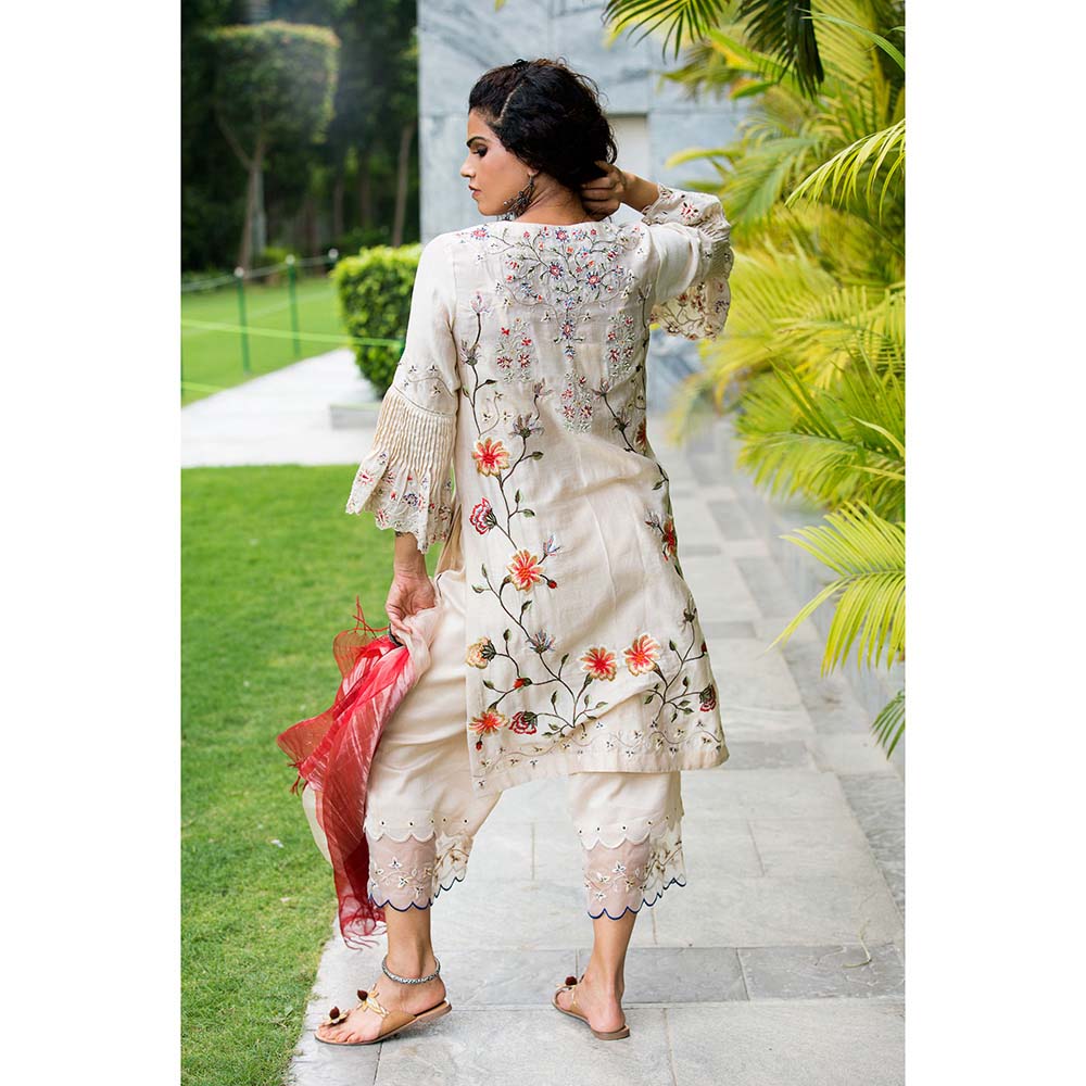 Finethreads by Hina & Nikhat Womens Off White Kurta Pant with and Dupatta and Inner