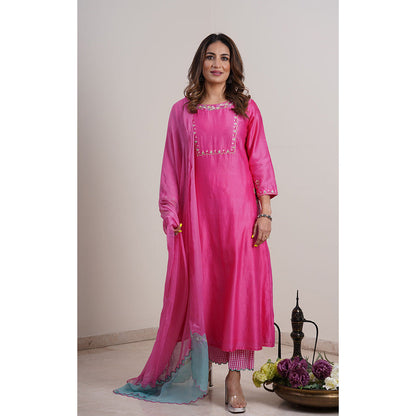 Finethreads by Hina & Nikhat Womens Embroidered Pink Kurta with Palazzo and Dupatta