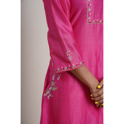 Finethreads by Hina & Nikhat Womens Embroidered Pink Kurta with Palazzo and Dupatta
