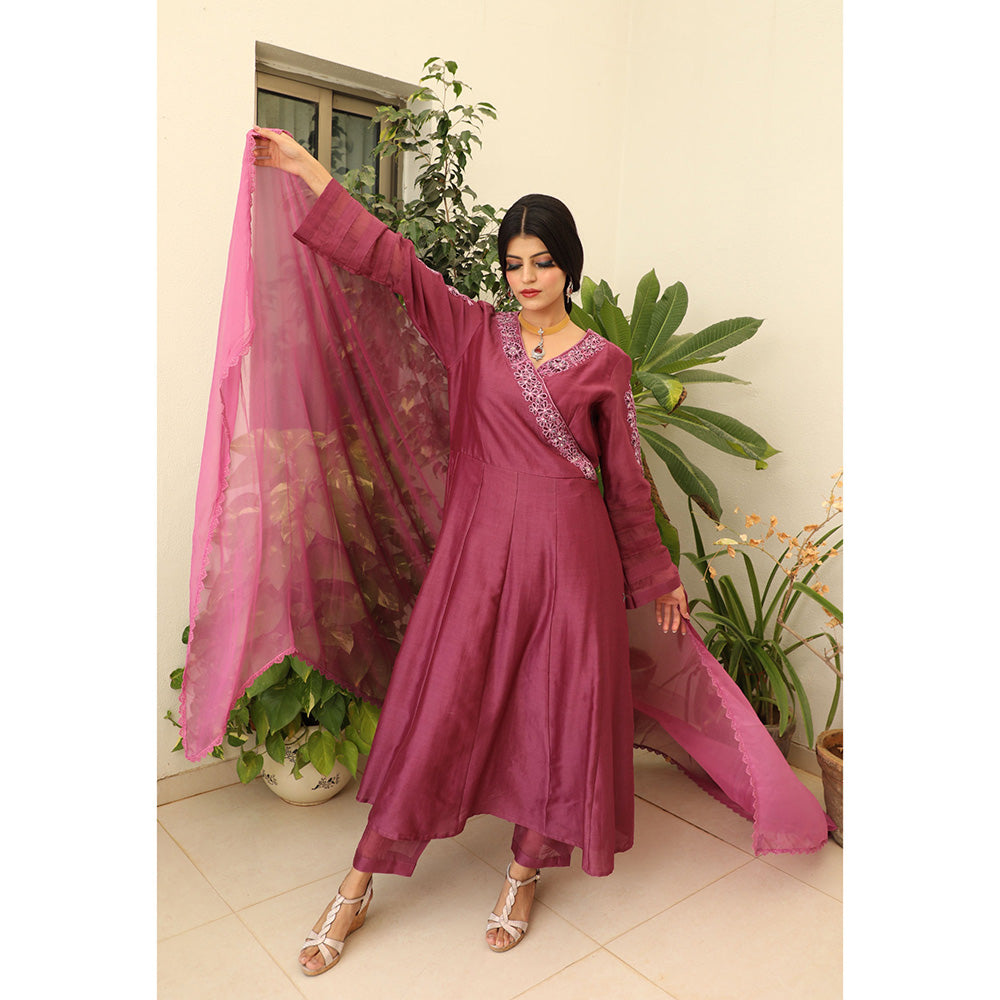 Finethreads by Hina & Nikhat Womens Embroidered Purple Angrakha Kurta with Pant and Dupatta