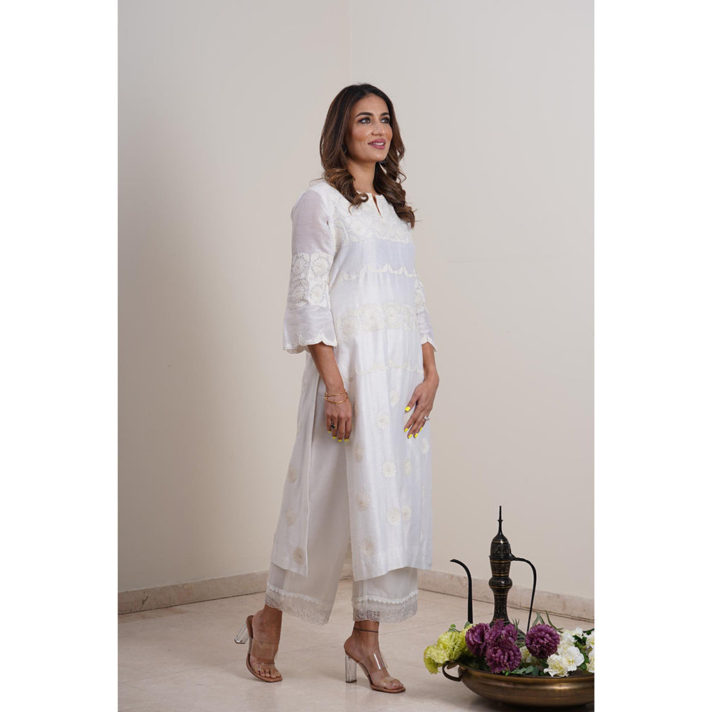 Finethreads by Hina & Nikhat White Noor-E-Safa Kurta with Pant and Dupatta