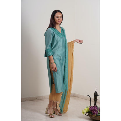 Finethreads by Hina & Nikhat Teal Mehr Kurta with Pant and Dupatta