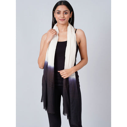 First Resort by Ramola Bachchan White And Navy Blue Colour Block Scarf