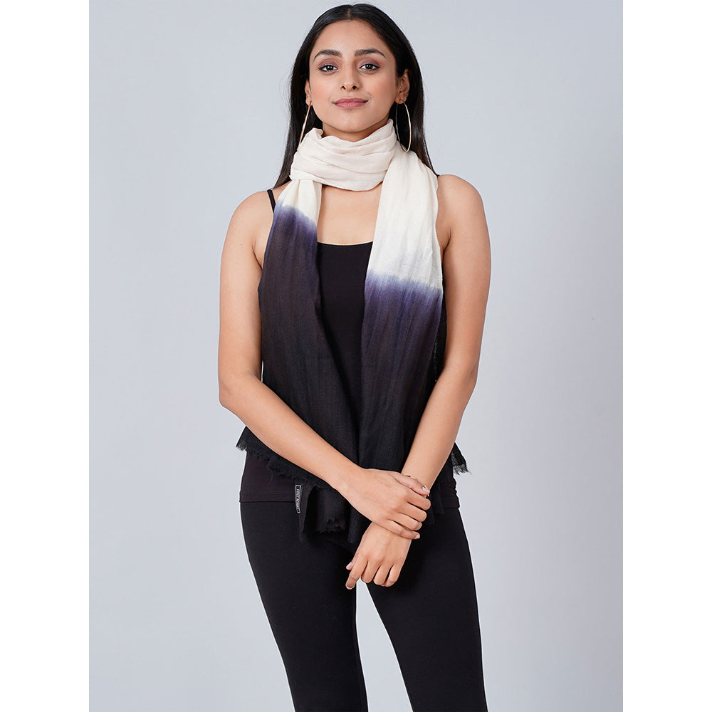 First Resort by Ramola Bachchan White And Navy Blue Colour Block Scarf