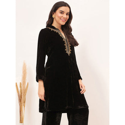 First Resort by Ramola Bachchan Black Hand Embroidered Silk Velvet Kurta