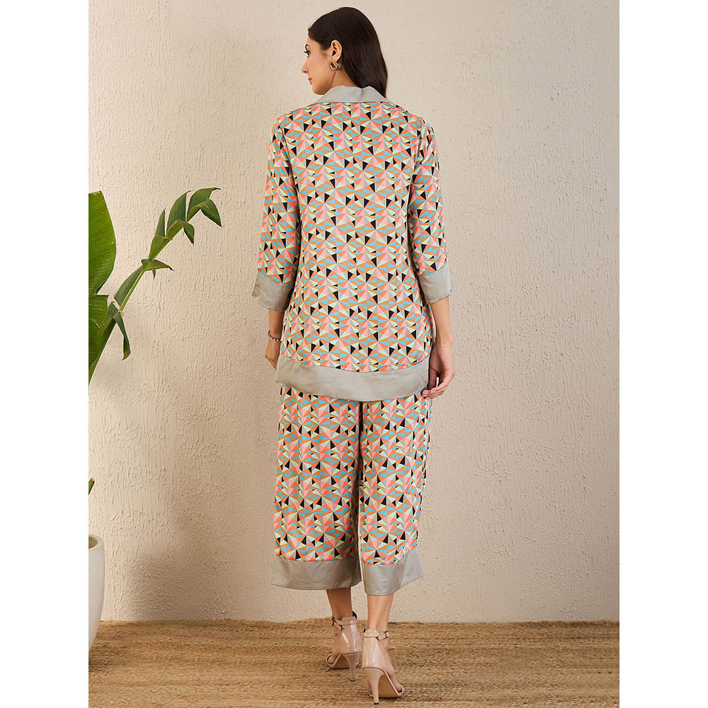 First Resort by Ramola Bachchan Pale Grey & Peach Geometric Print Co-Ordinate (Set of 2)