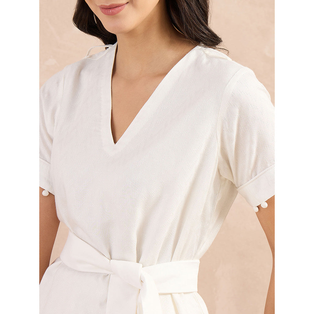 First Resort by Ramola Bachchan White Herringbone Self Design Co-Ord (Set of 3)