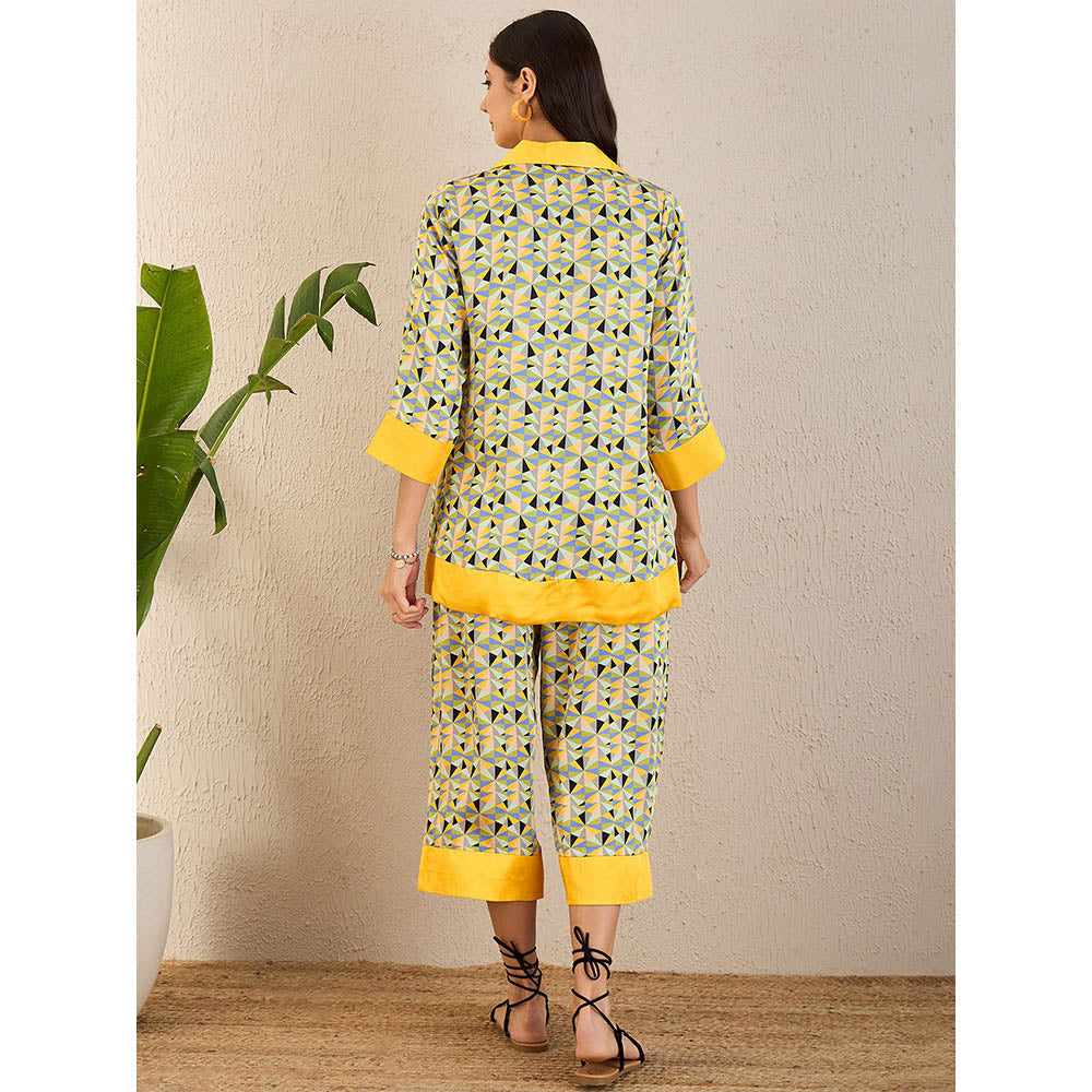 First Resort by Ramola Bachchan Primrose Yellow And Black Geometric Print Co-Ord (Set of 2)