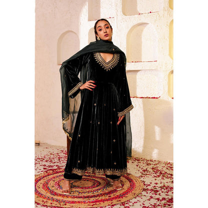 Firann By Shaheen Green Anarkali with Palazzo and Dupatta (Set of 3)