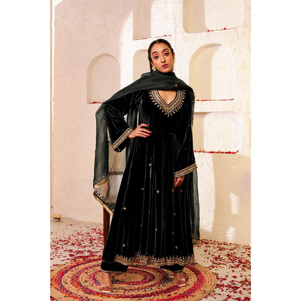 Firann By Shaheen Green Anarkali with Palazzo and Dupatta (Set of 3)
