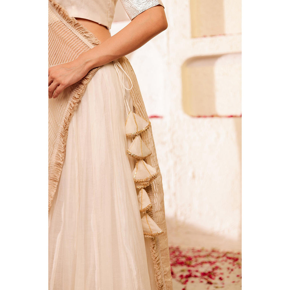 Firann By Shaheen White Lehenga with Blouse and Dupatta (Set of 3)