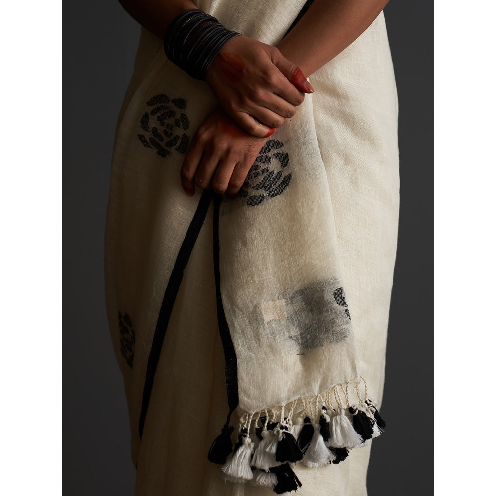 Five Point Five White Rose Motif Woven Saree with Unstitched Blouse