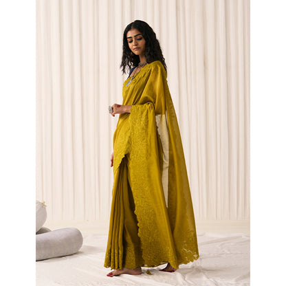 Five Point Five Women's Chameli Green Floral Saree with Unstitched Blouse