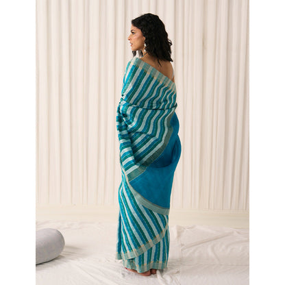 Five Point Five Women's Pankti Turquoise Printed Saree with Unstitched Blouse