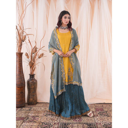 Farha Syed Multi Colour Kurta And Skirt (Set of 3)