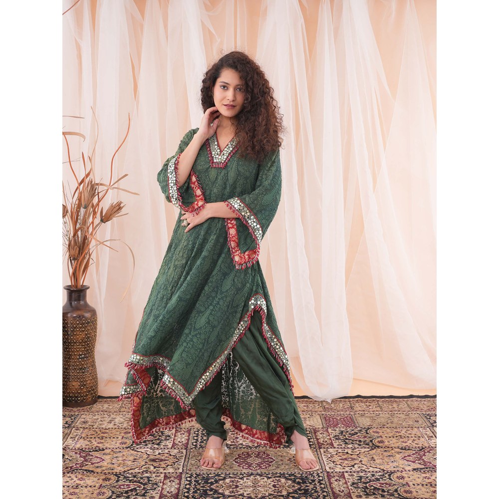 Farha Syed Green & Red Kaftan Kurta (Set of 2)