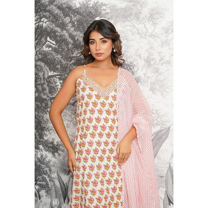 GANGA GRACE White Floral Printed Cotton Kurta with Pant and Dupatta