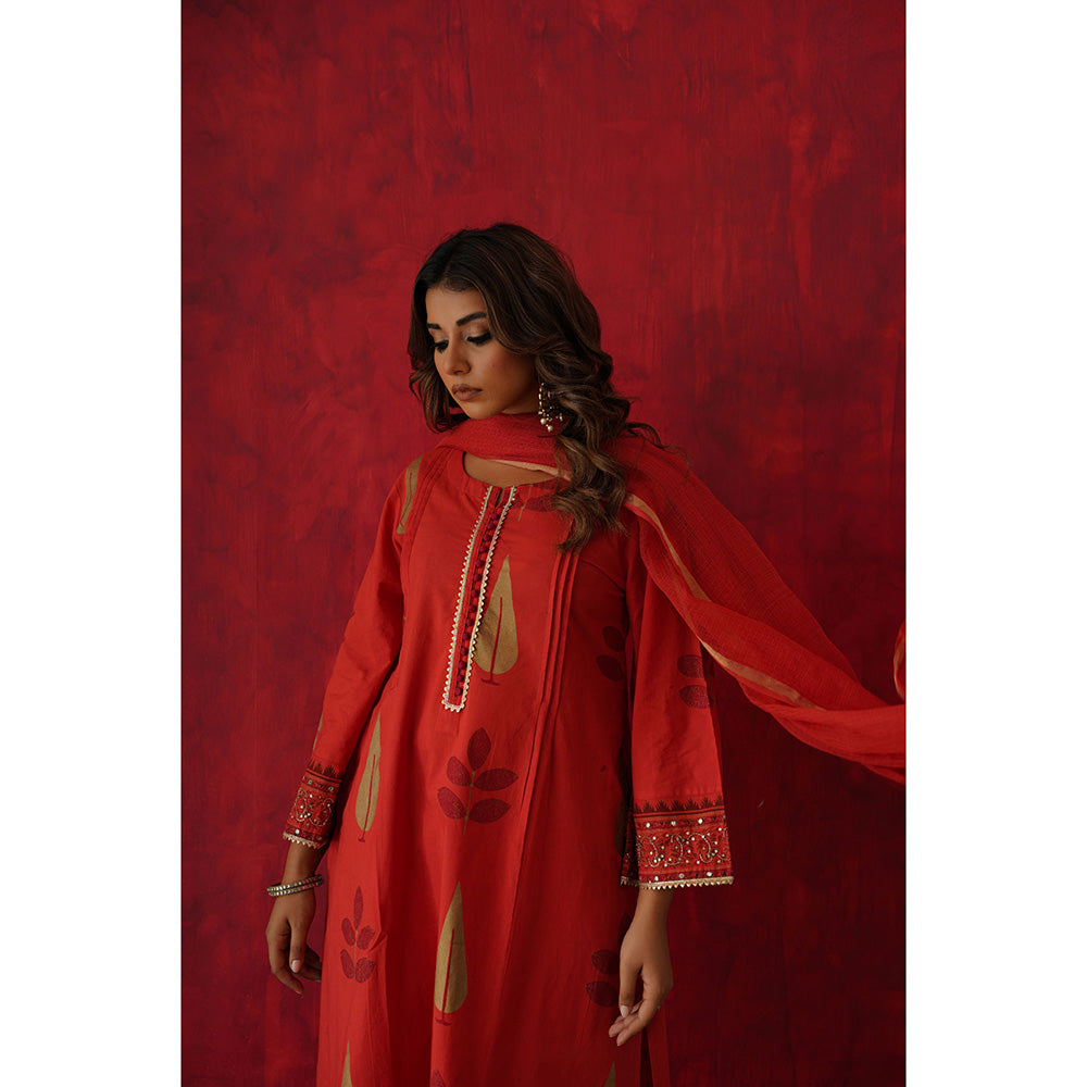 GANGA GRACE Women Cotton Printed Red Kurta with Pant and Dupatta