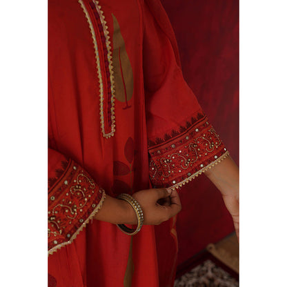 GANGA GRACE Women Cotton Printed Red Kurta with Pant and Dupatta