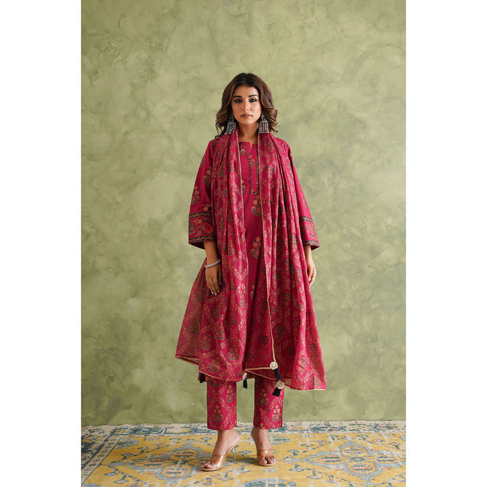 GANGA GRACE Women Cotton Printed Pink Kurta with Pant and Dupatta