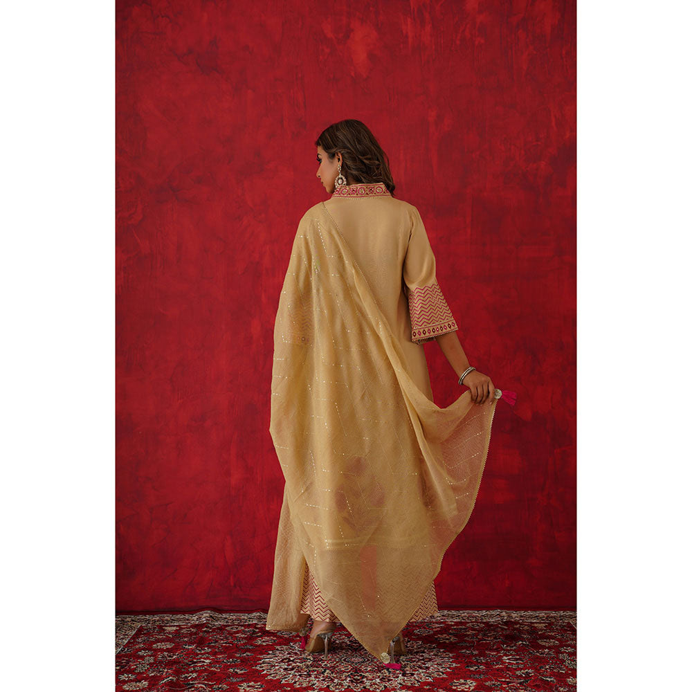 GANGA GRACE Women Art Silk Floral Beige Kurta with Pant and Dupatta