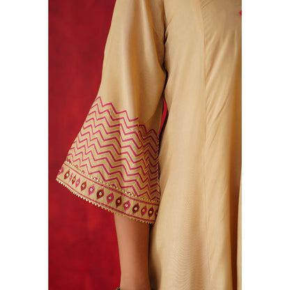 GANGA GRACE Women Art Silk Floral Beige Kurta with Pant and Dupatta