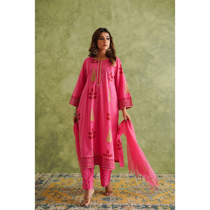 GANGA GRACE Women Cotton Printed Pink Kurta with Pant and Dupatta