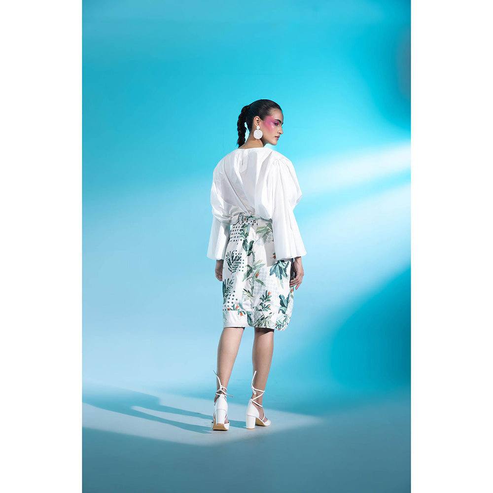 Gazab By Miku Kumar White Parc De Berczy Paris Skirt with Top (Set of 2)