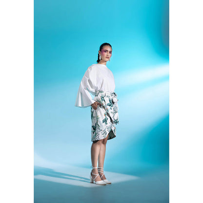 Gazab By Miku Kumar White Parc De Berczy Paris Skirt with Top (Set of 2)