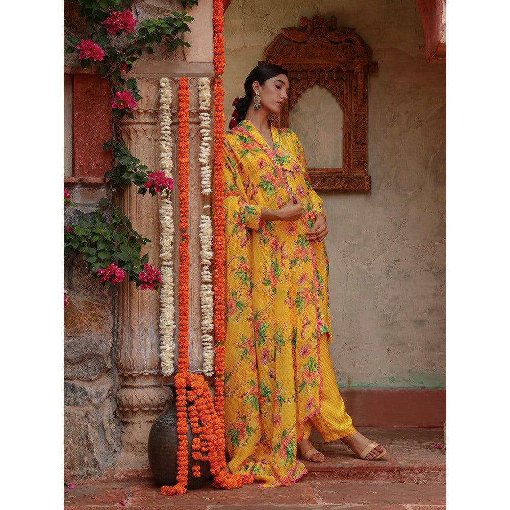 Gazab By Miku Kumar Yellow Ate Kurta with Pant and Dupatta (Set of 3)