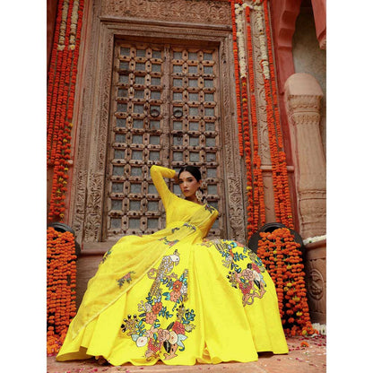 Gazab By Miku Kumar Yellow Sabia Drape Anarkali with Belt (Set of 2)