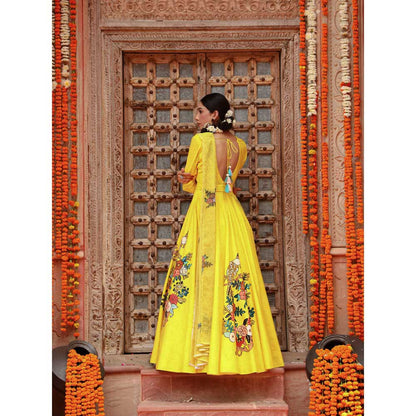Gazab By Miku Kumar Yellow Sabia Drape Anarkali with Belt (Set of 2)