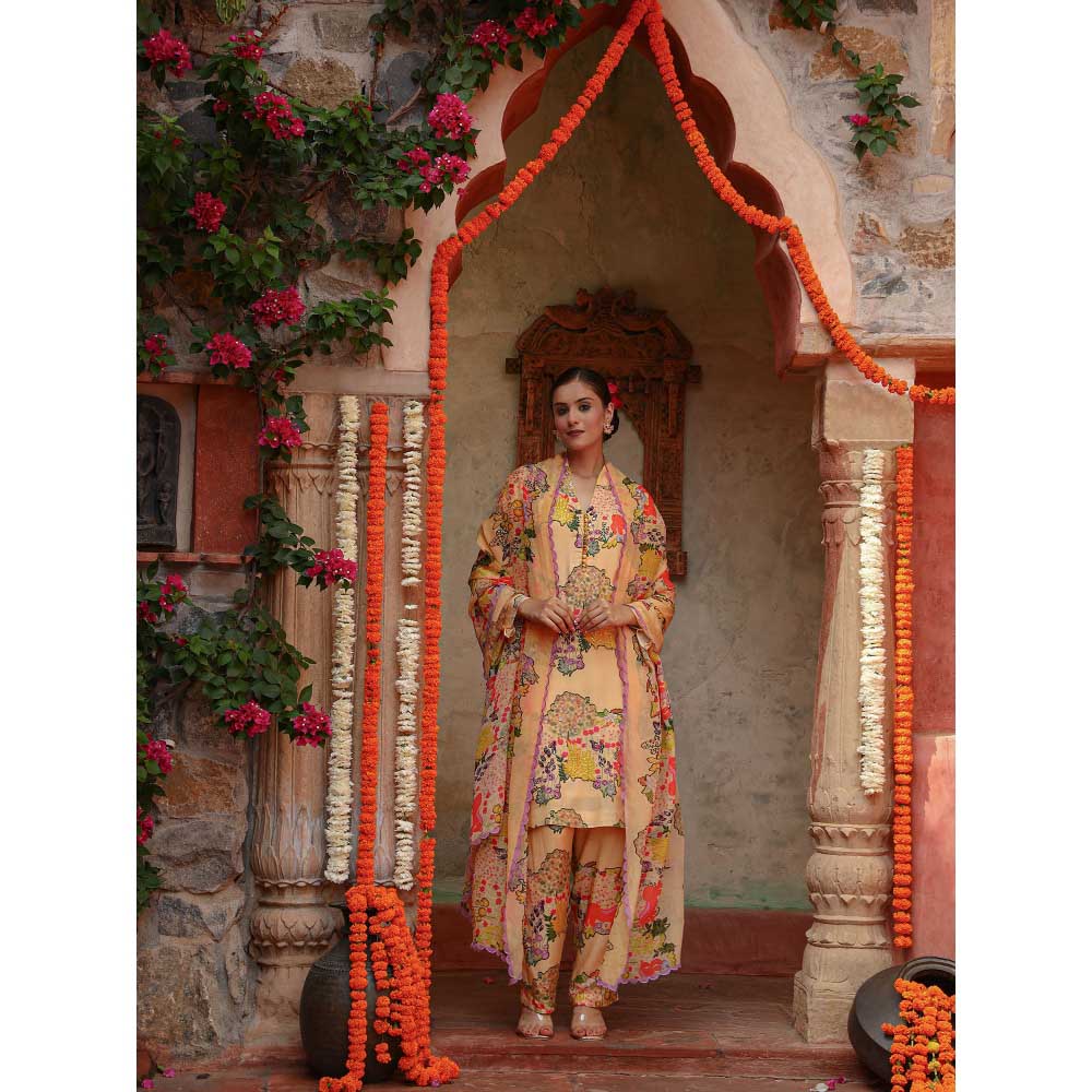 Gazab By Miku Kumar Beige Sarin Kurta with Pant and Dupatta (Set of 3)