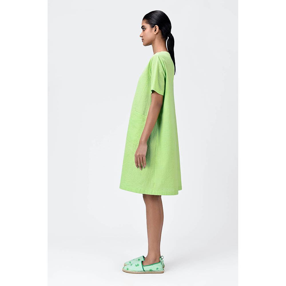 Genes Lecoanet Hemant Easy Fit Solid Dress With Patch Pockets