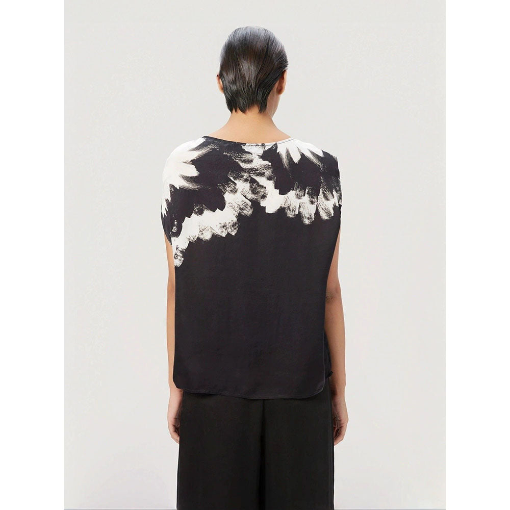 Genes Lecoanet Hemant Women Black Boat Neck Printed Top