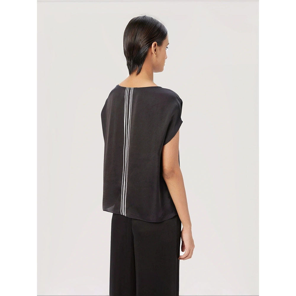 Genes Lecoanet Hemant Women Boat Neck Cap Sleeve Top