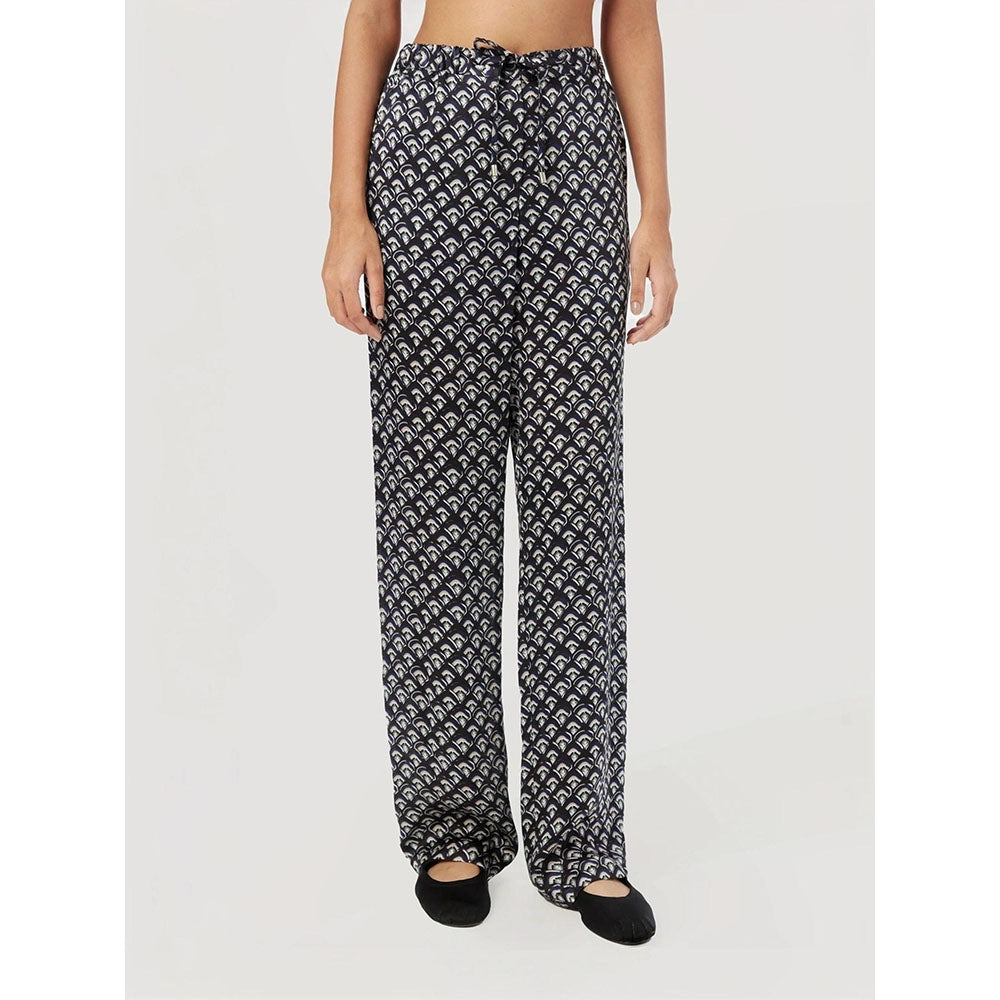 Genes Lecoanet Hemant Women Navy Blue Drawstring Printed Pant