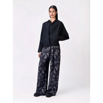 Genes Lecoanet Hemant Women Black Woollen Blend Hooded Solid Regular Hoodie